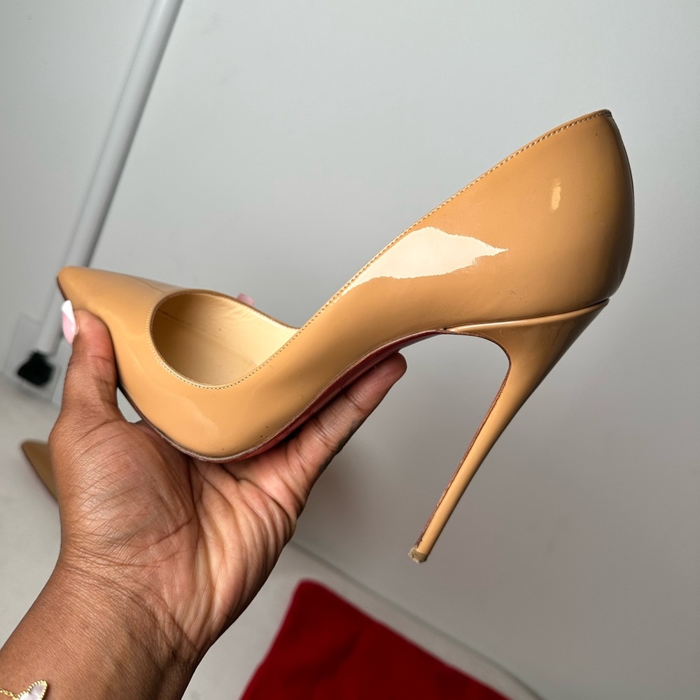 Christian Louboutin So Kate Patent Nude Heels 120mm - Picture 4 of 15